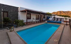 Villa Pola Marinas
